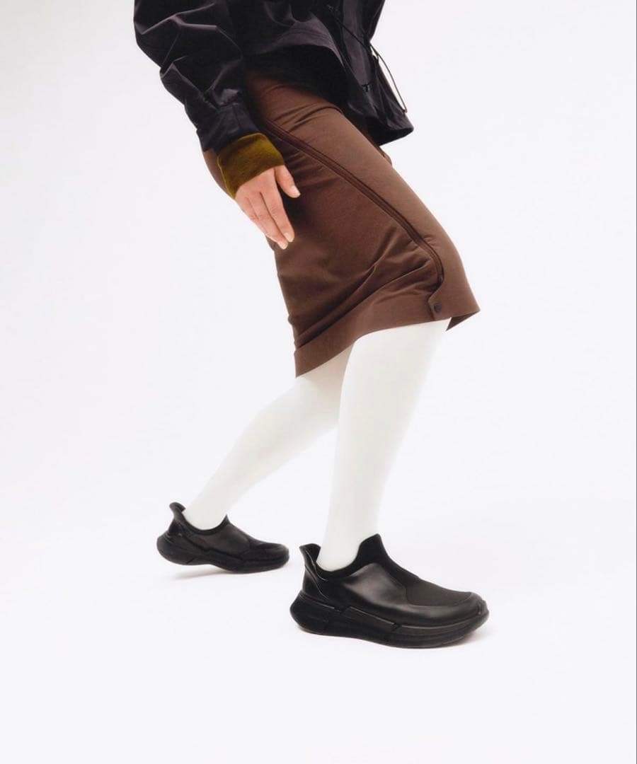 ECCO新品エコー Biom2.2レザー軽量スニーカースリッポン24cm黒