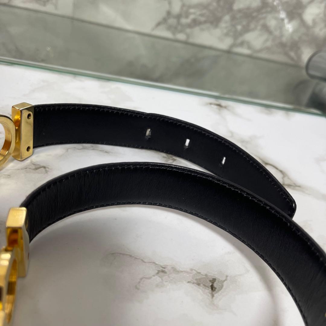 美品 サルヴァトーレフェラガモ パイソン ベルト ゴールド 金 金具