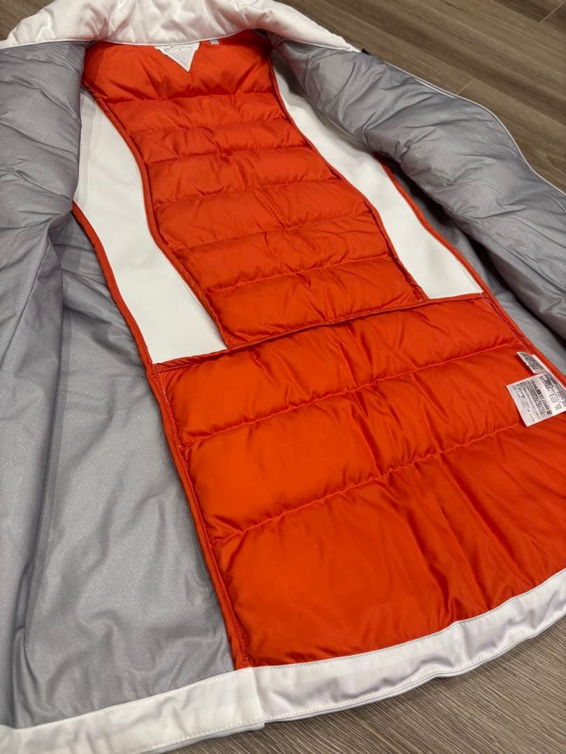 TaylorMade レディース ダウンベスト ホワイト