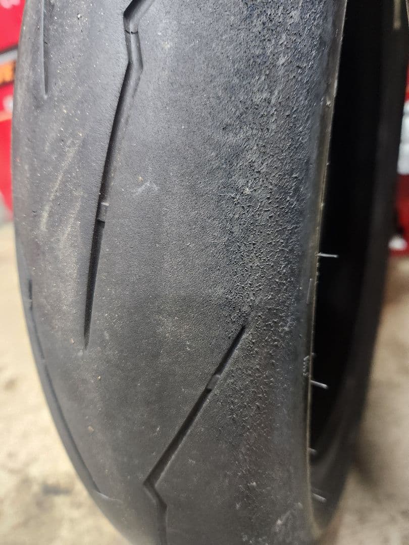 ピレリ　スーパーコルサ　前後