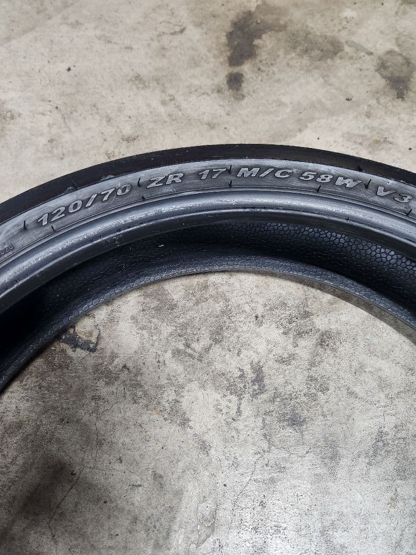 ピレリ　スーパーコルサ　前後