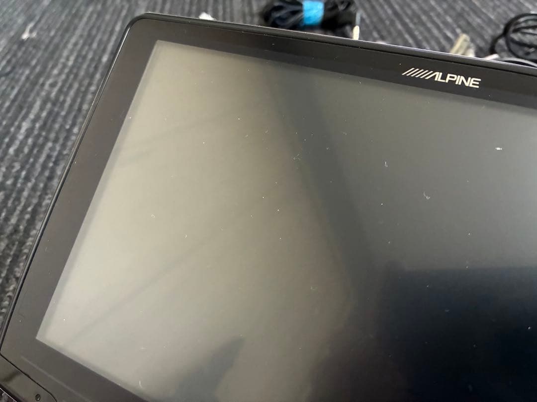 ALPINE DAF9 ストア専売ディスプレイオーディオ 9型フローティング