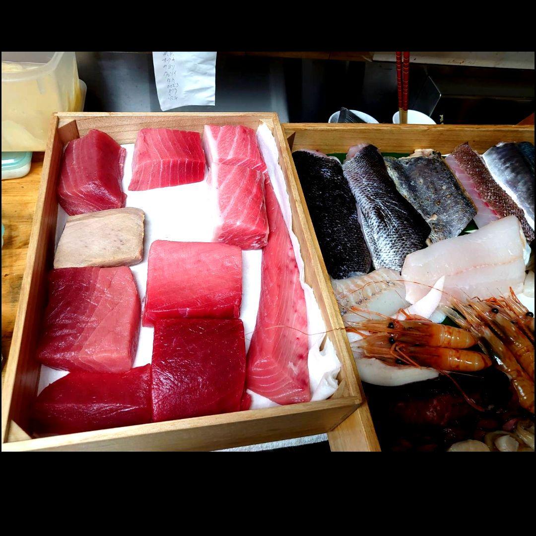 No2041【保冷剤付き】 寿司ネタケース、ネタ箱、目皿付き【手作り