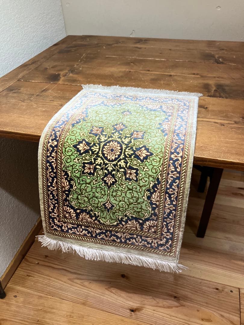 ④ペルシャ絨毯