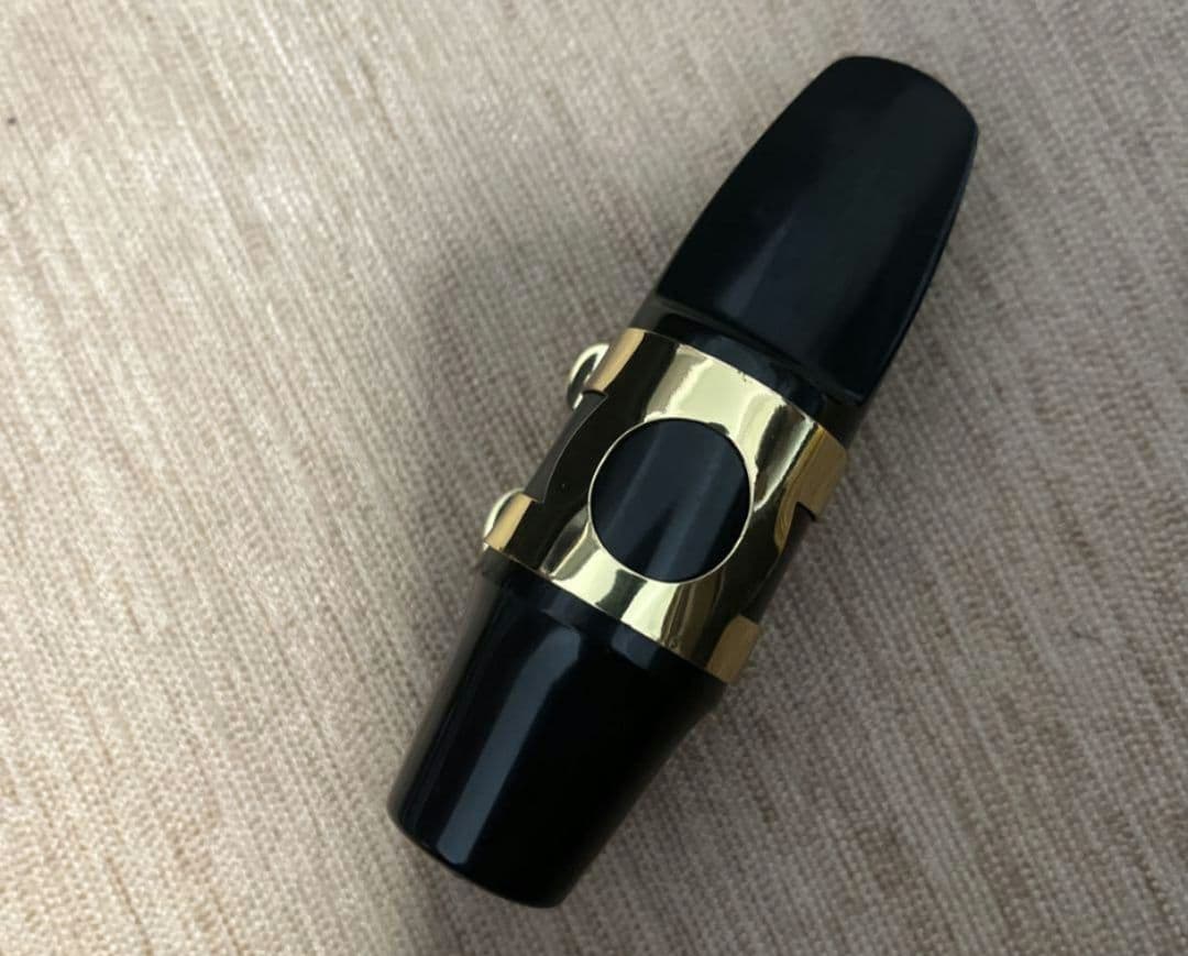 【美品】アルトサックス　リード付き