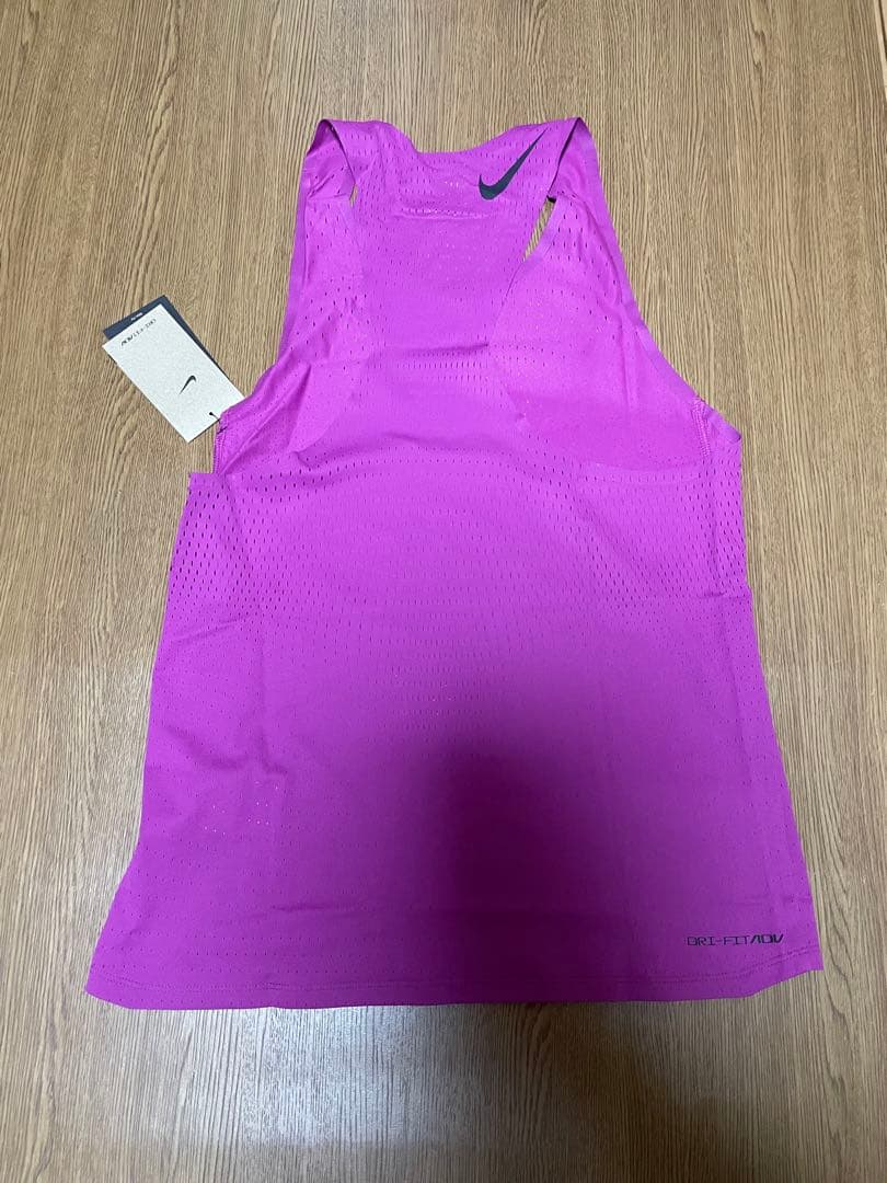 ナイキ　エアロスイフト シングレット ランニング　Sサイズ