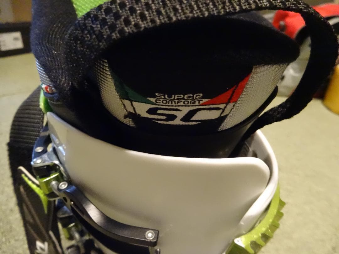 スキー　ブーツ　DALBERRO AERRO 75　26,5cm