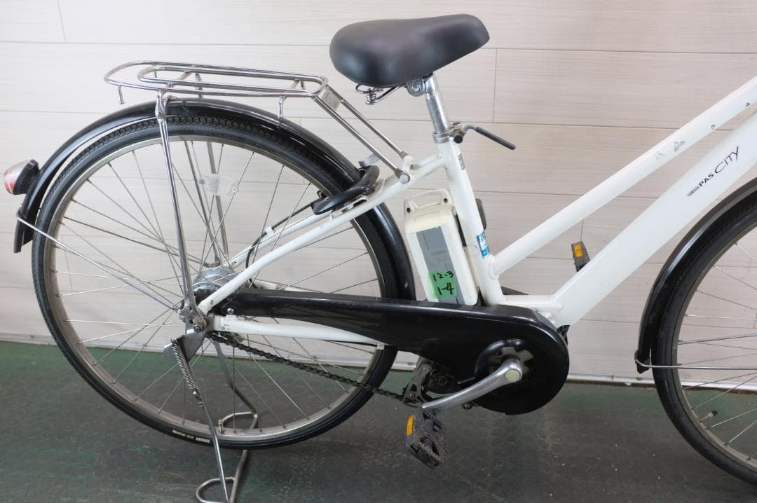 りりこ )ヤマハPAS　CITY　 27インチ 8段変速 12.3Ah