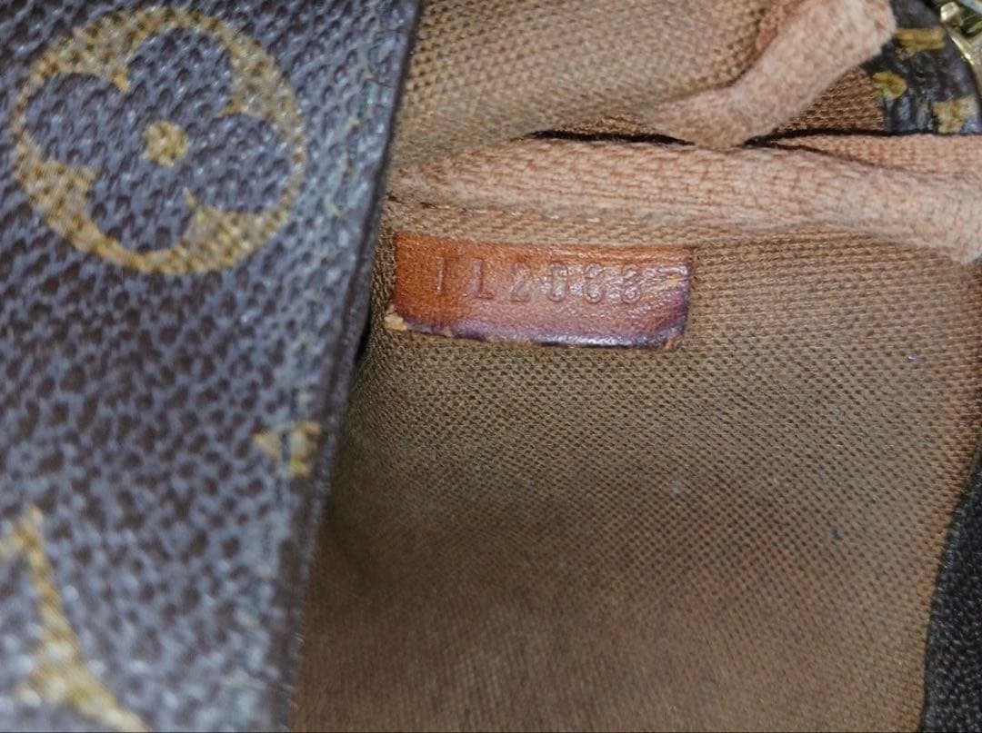 ルイヴィトン アクセソワール　ミニポシェット！