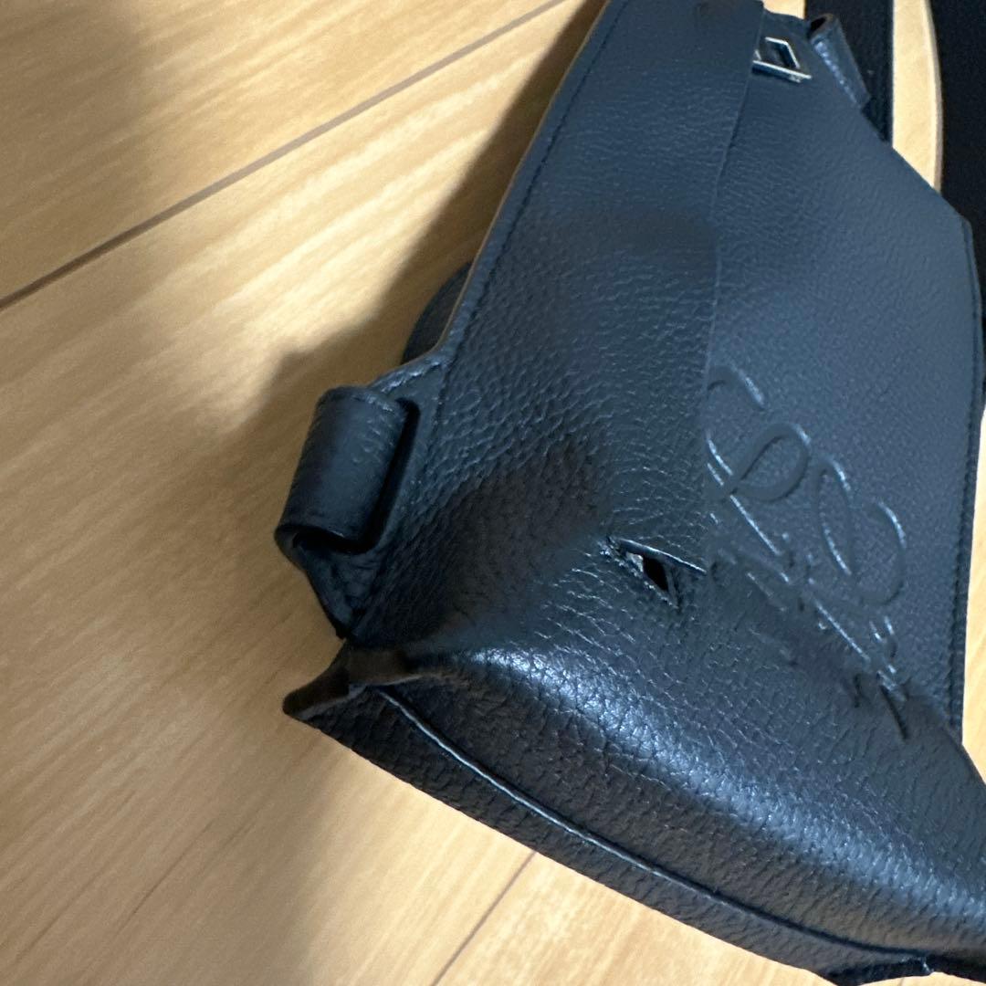 LOEWE(ロエベ)のバーティカル Tポケット ショルダーバッグ ボディ