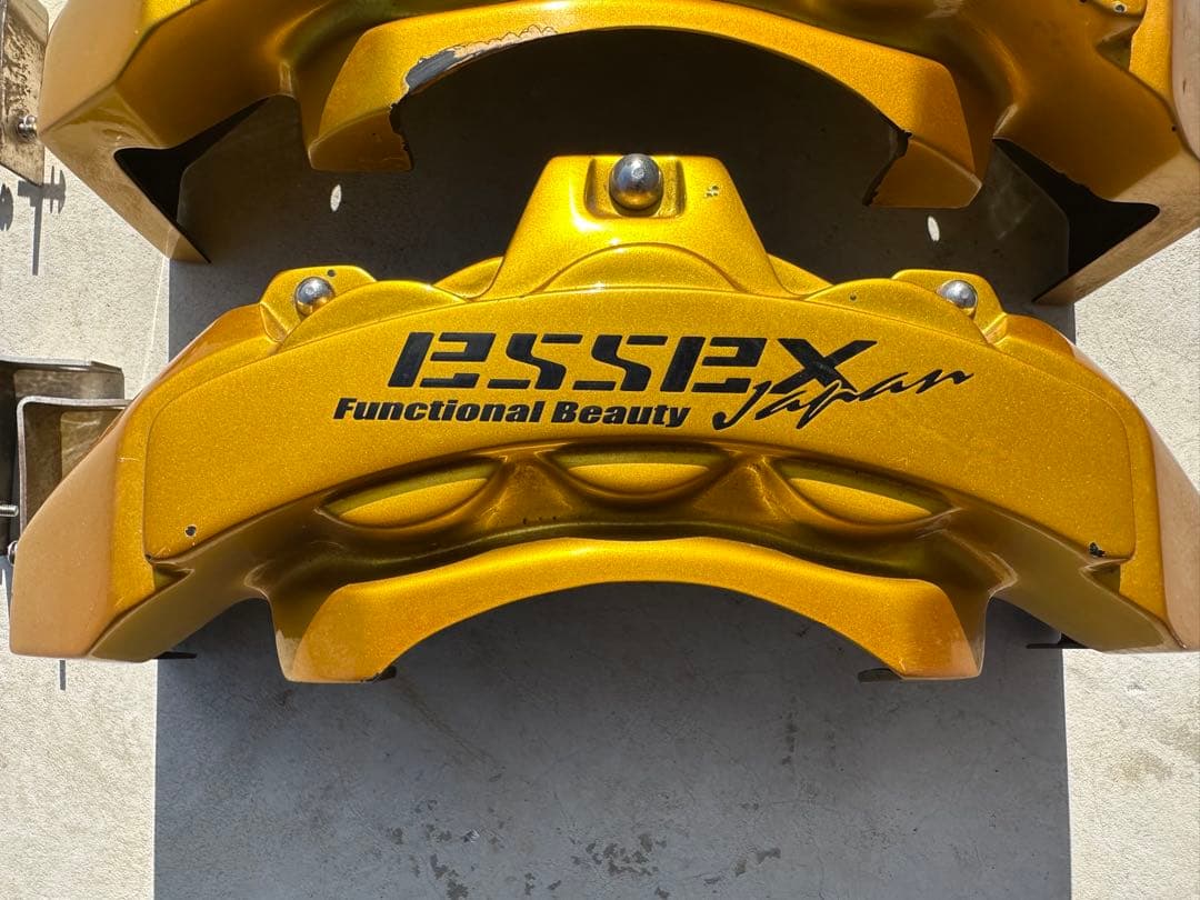 【最終値下げ】ESSEX キャリパーカバー　 Ｖer Ⅲ ハイエース　。