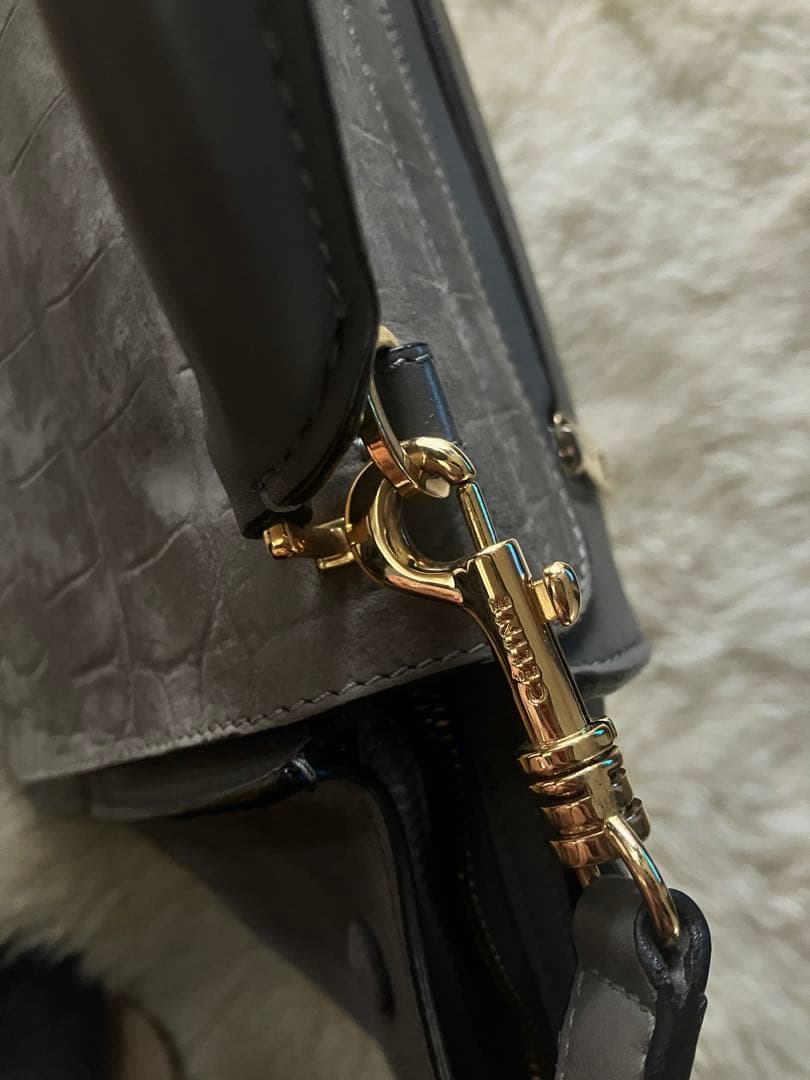 CELINE セリーヌ 型押し トラペーズ ミディアム グレー ゴールド金具
