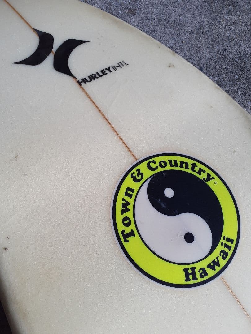 小波対応！ ハワイ老舗ブランドサーフボード