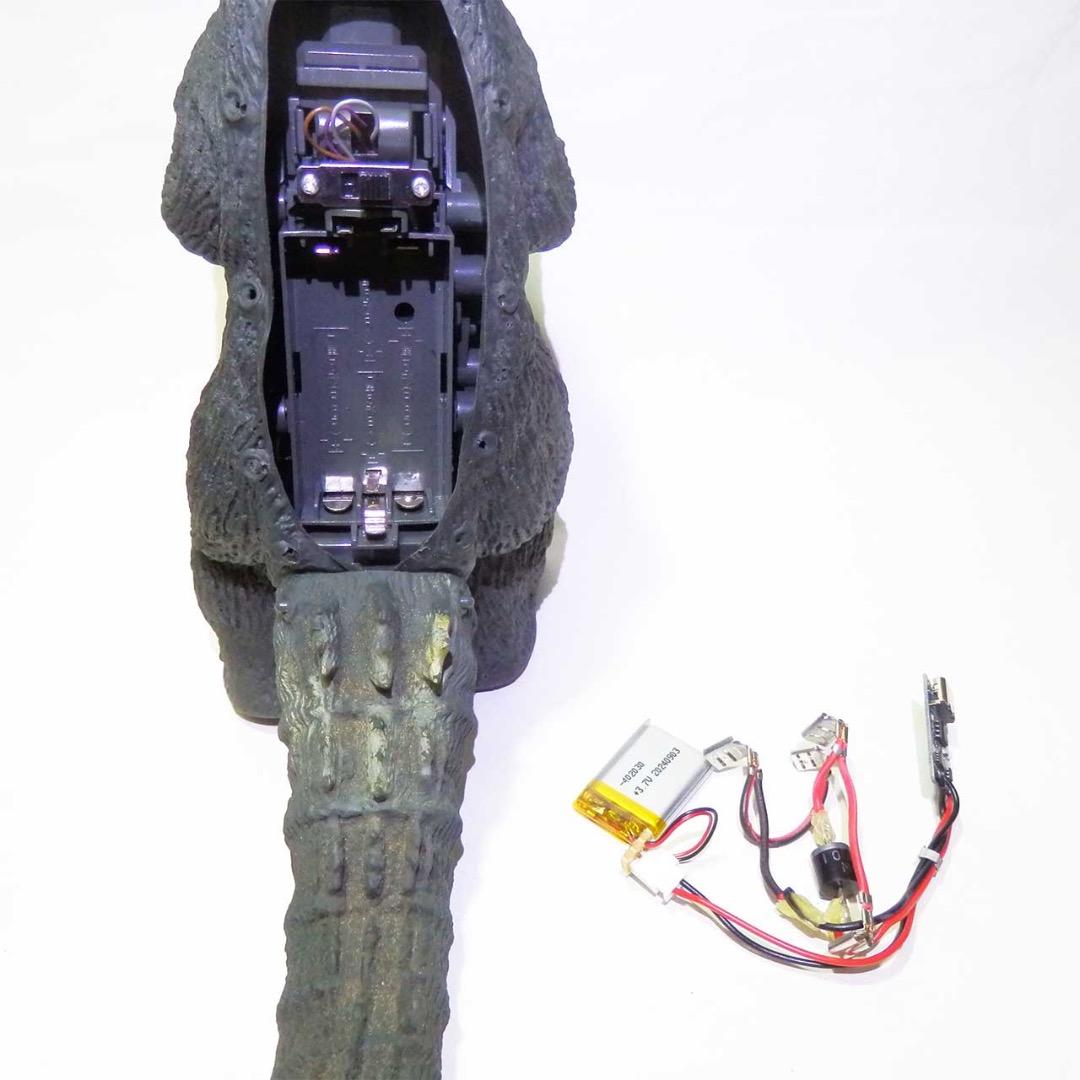 リアルアクションゴジラ（電動歩行）初代ゴジラ：個人改造品（充電式