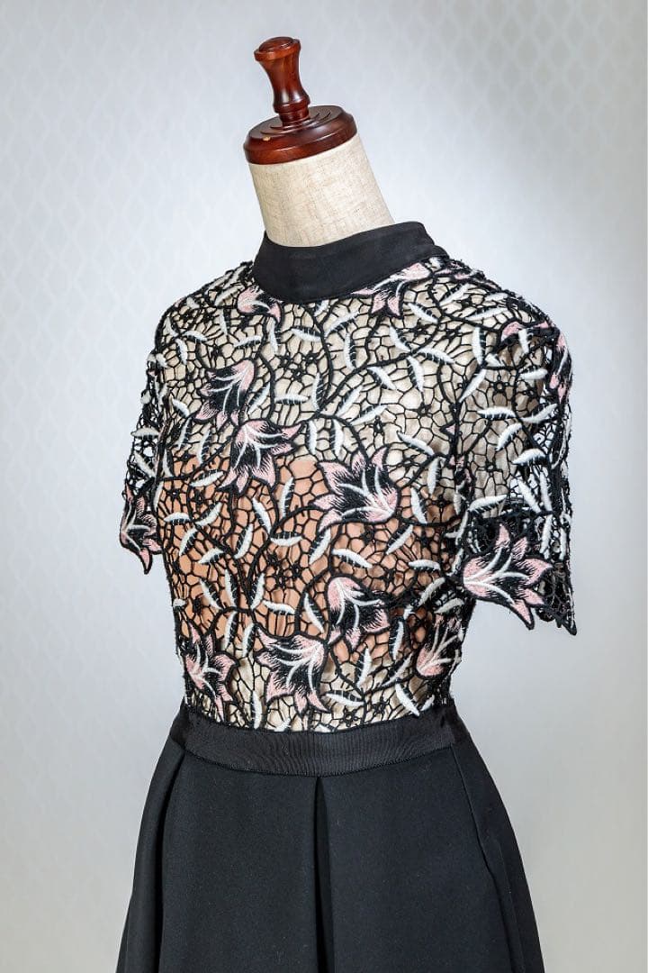 self-portrait フラワー刺繍 ノースリーブミニワンピース