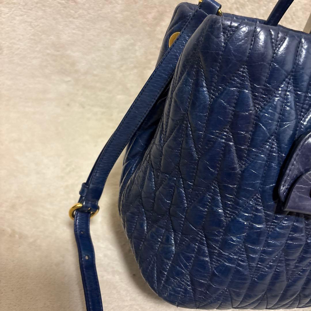 MIU MIU マトラッセ　2way ショルダーバック　レザー　ゴールド金具