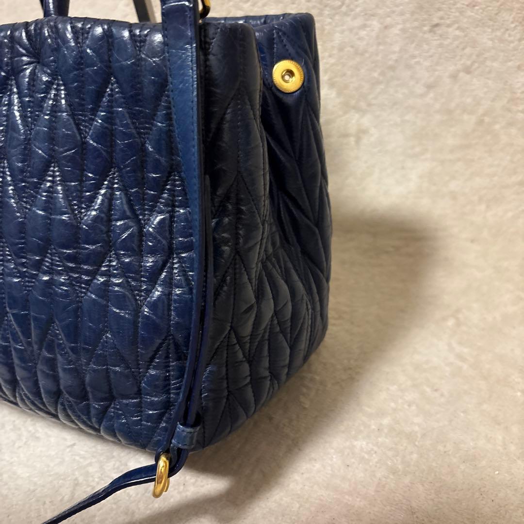 MIU MIU マトラッセ　2way ショルダーバック　レザー　ゴールド金具