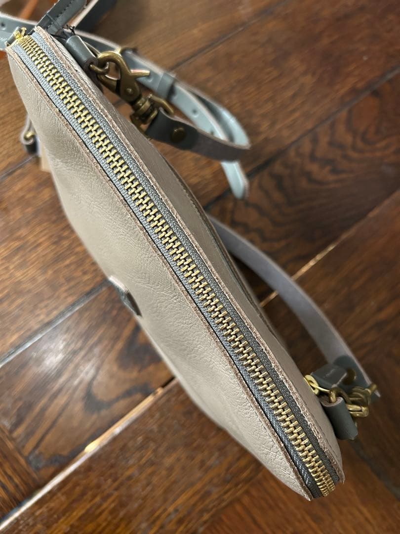 クレドランショルダーバッグ新品未使用