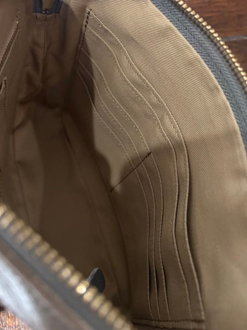 クレドランショルダーバッグ新品未使用