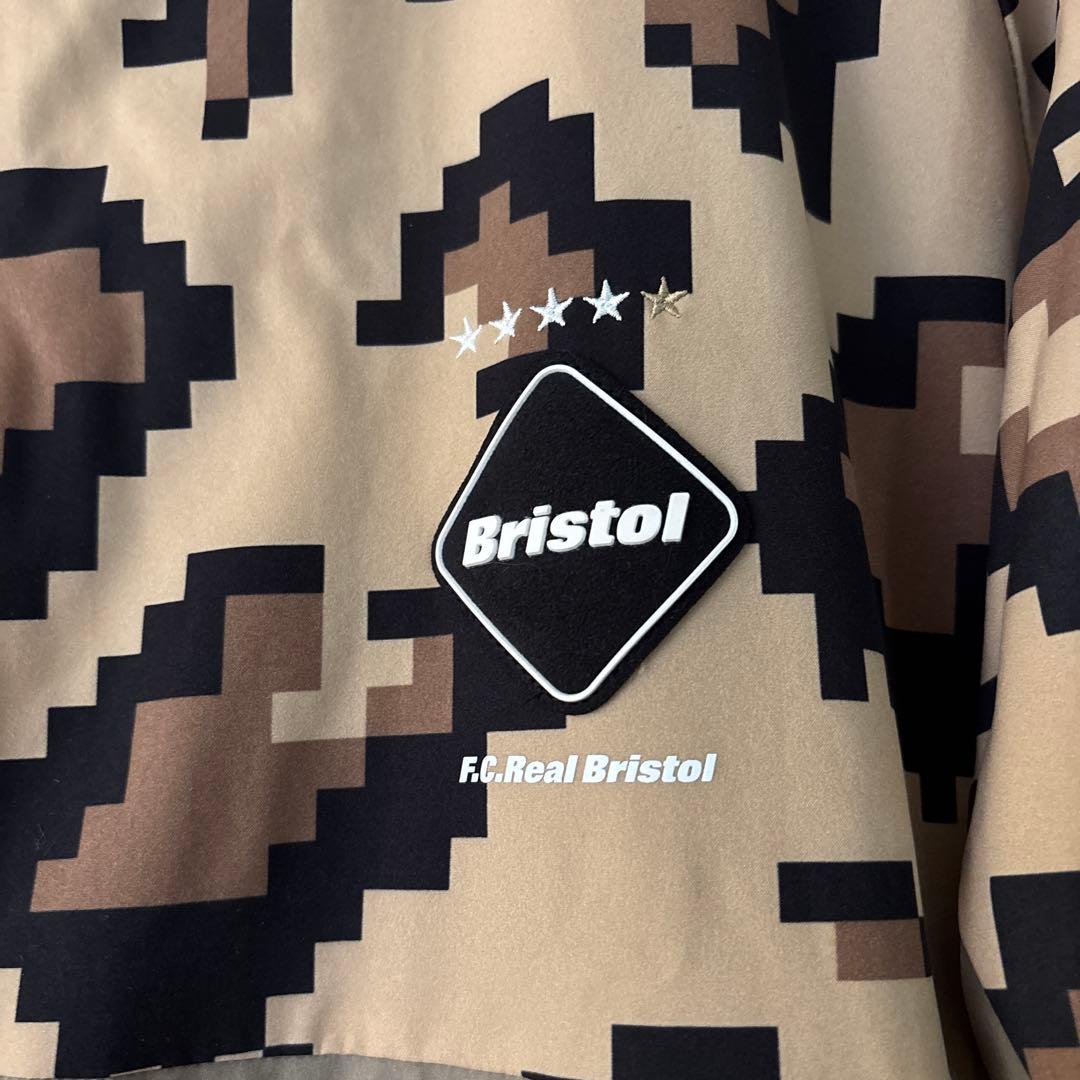 エフシーアールビー プラクティス フーデッド ジャケット ベージュ L