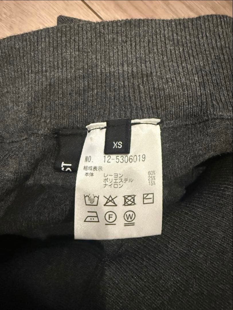 レーヨンブレンドナローニットスカート S ＆ニットパンツ xs ダークグレー