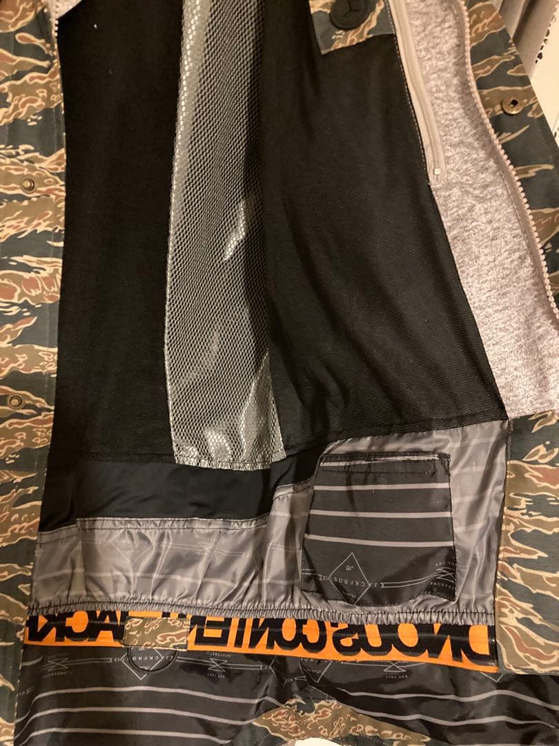 スノボ　ウェア　上下セット定価35,000+24,000