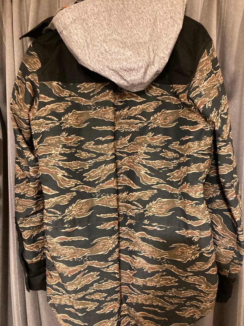 スノボ　ウェア　上下セット定価35,000+24,000