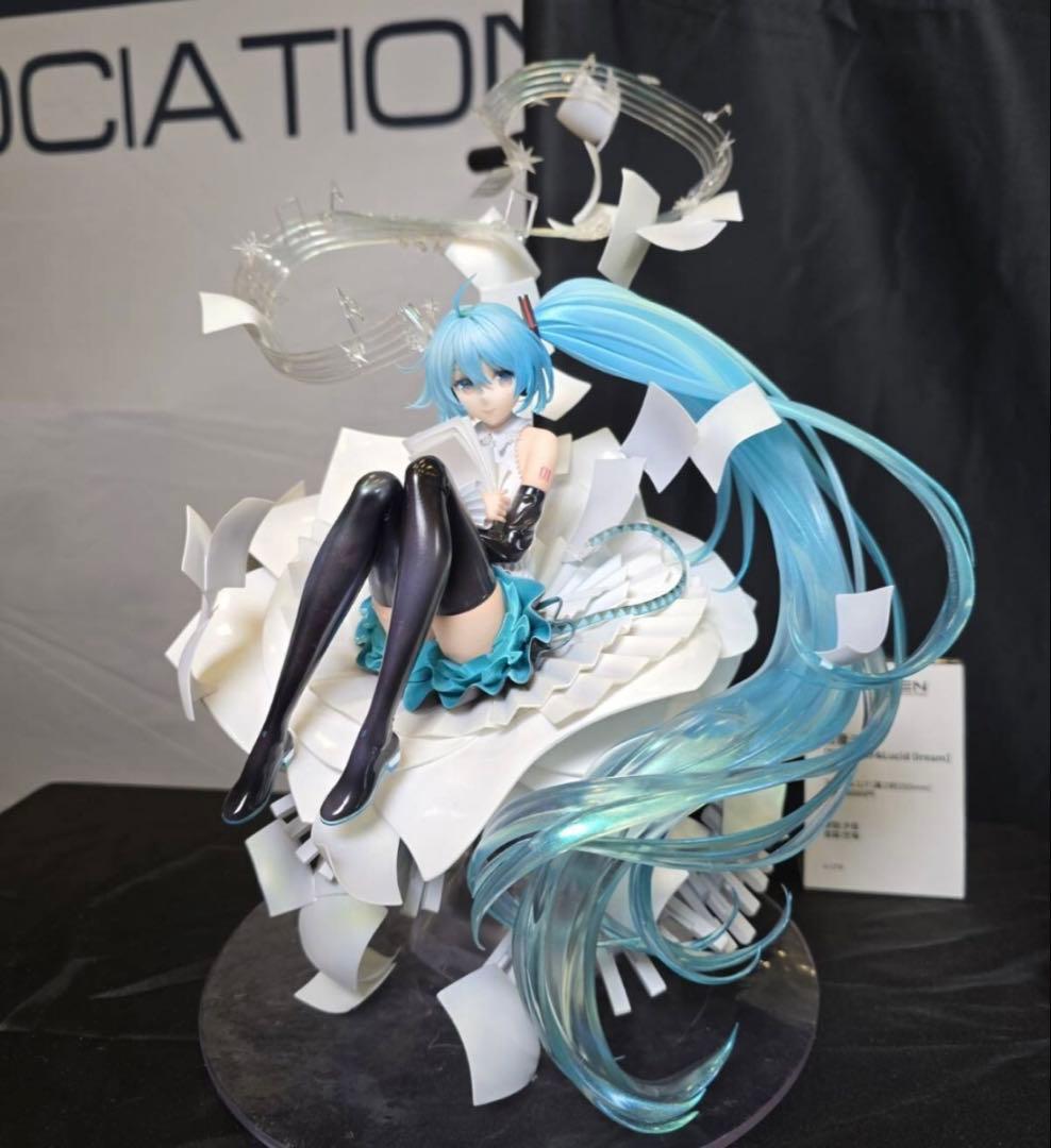 OneMall provides Mercari products: WF2025s awaken 初音ミク