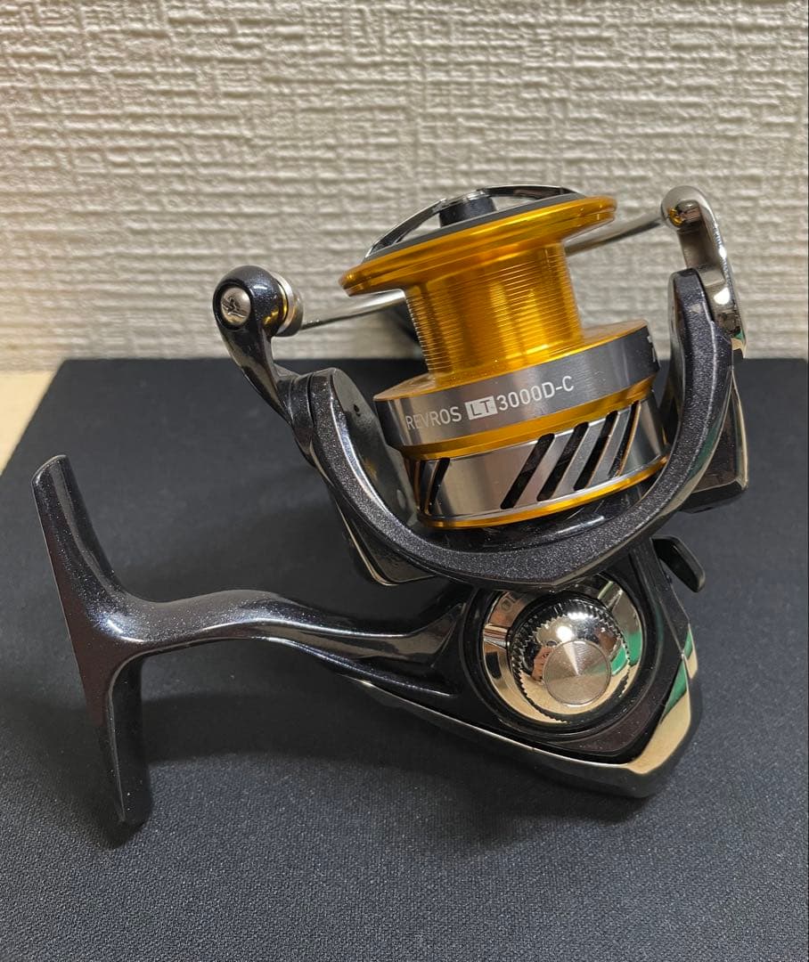 ダイワ 20レブロスLT3000D-C 18レガリスLT1000S