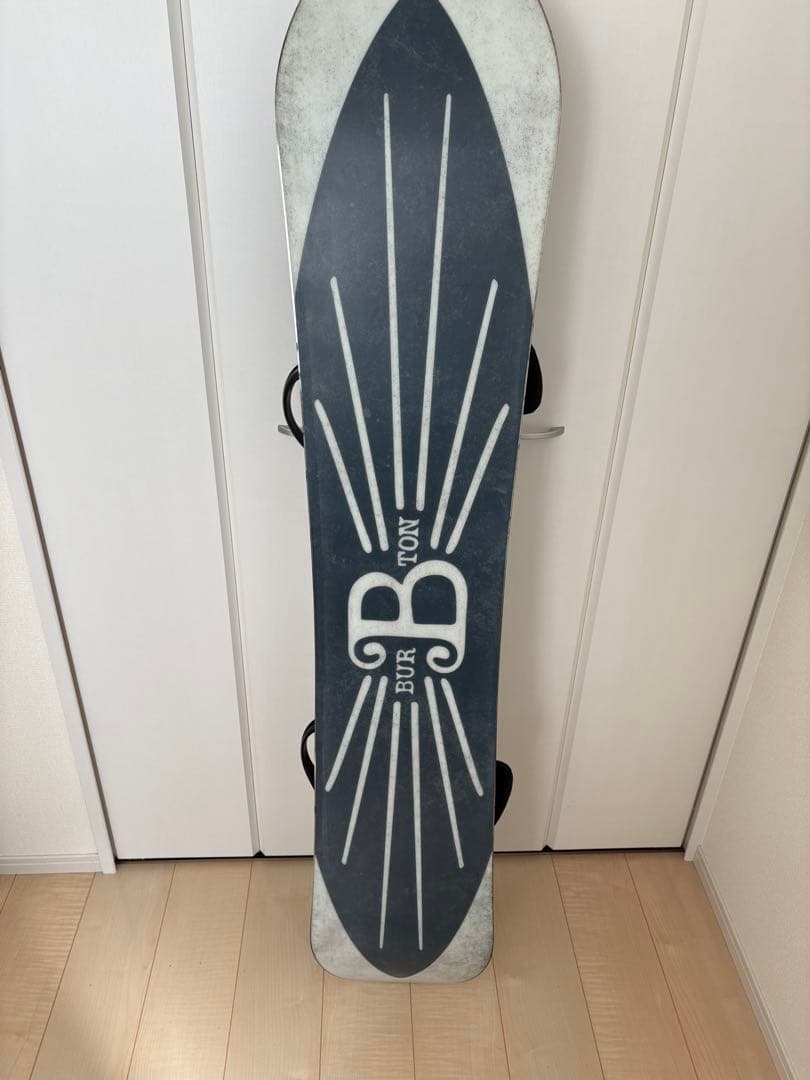 スノーボード（バートン）、ビンディング（バートン）、ブーツ（サロモン）、ゴーグル