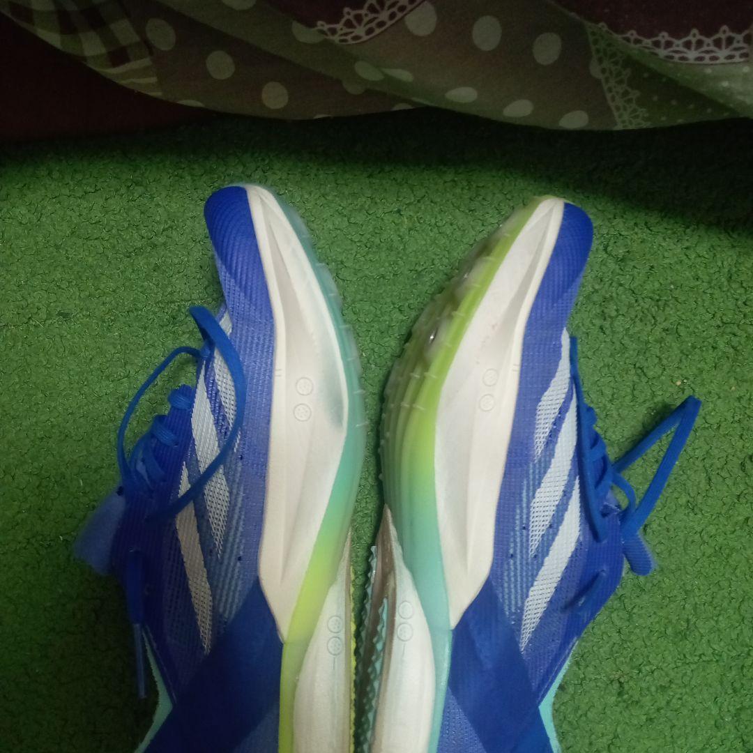 アディゼロアバンチ