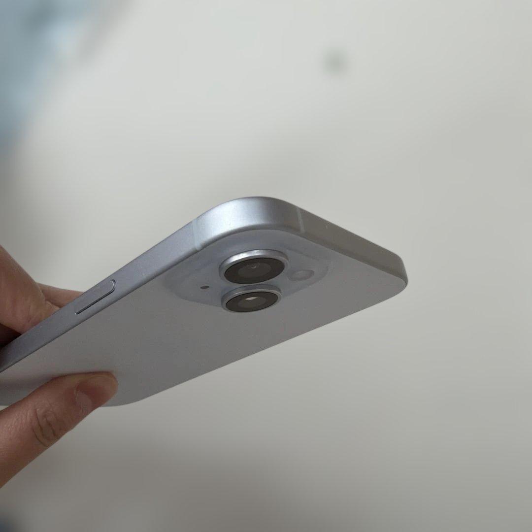 Apple iPhone15 256GB 本体 ブルー