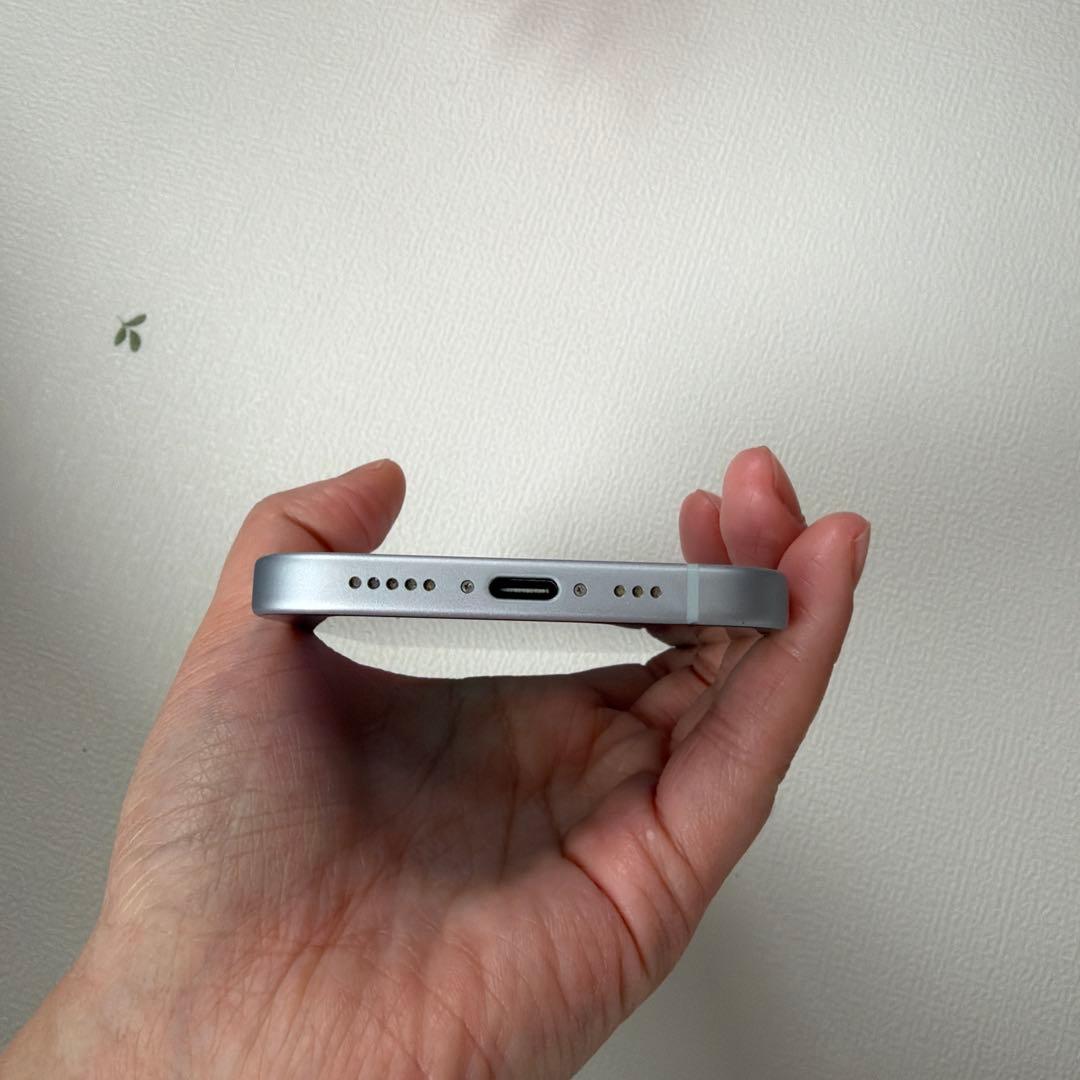 Apple iPhone15 256GB 本体 ブルー