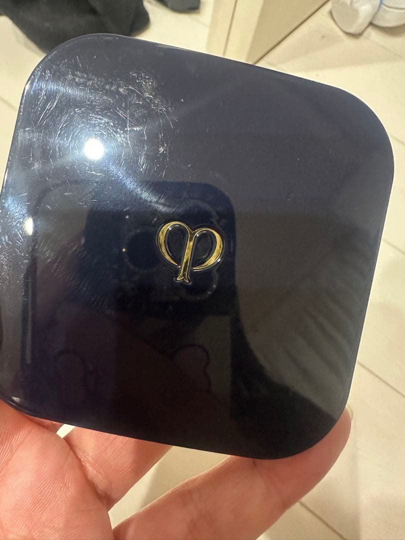 クレ・ド・ポー ボーテ プレストパウダーとハイライト