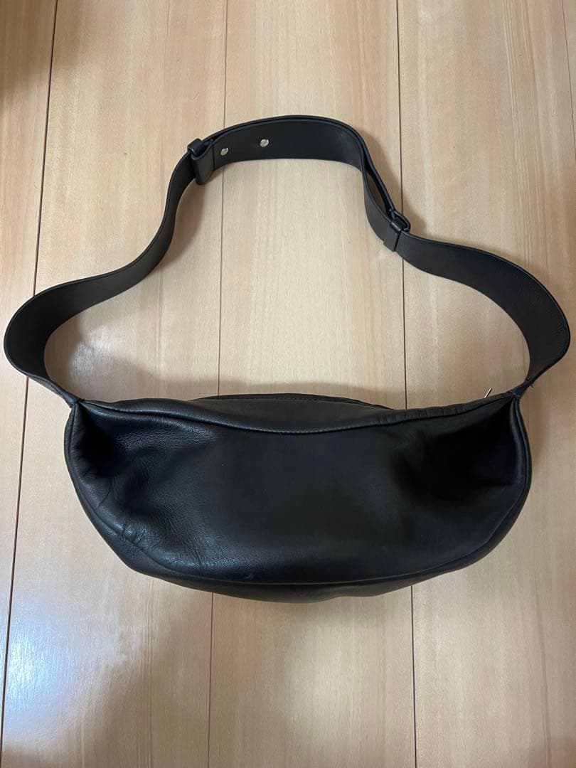 COSレザープリーツベルトバッグ