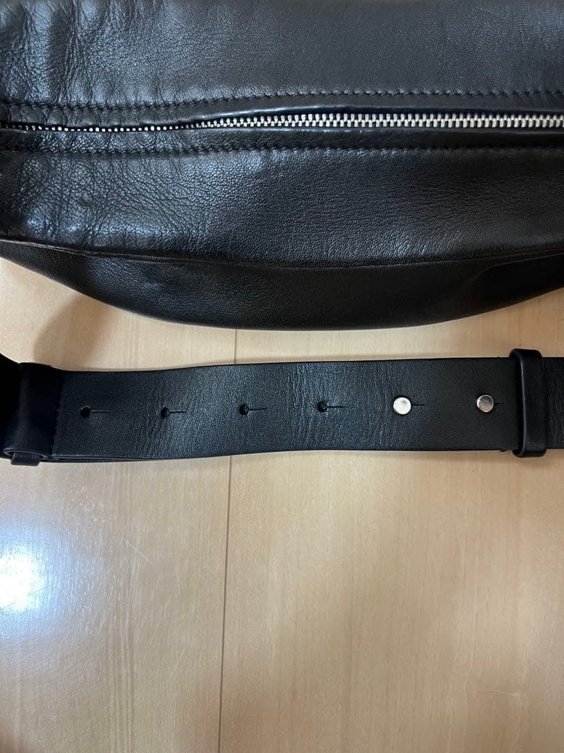 COSレザープリーツベルトバッグ