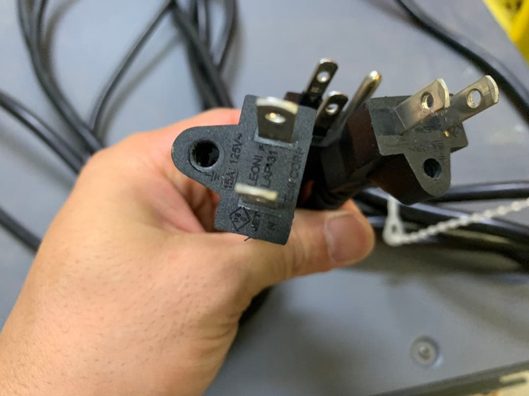 3つ　EV Electro Voice エレクトロボイス CP1800