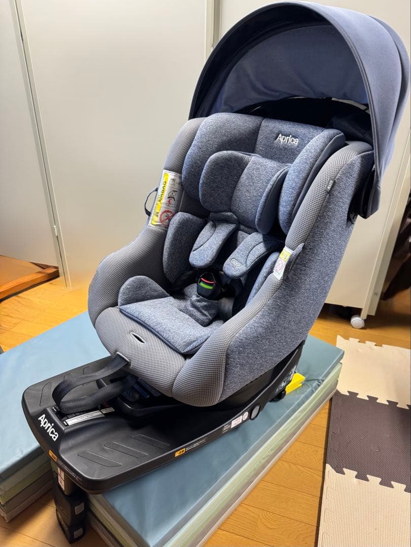 Aprica チャイルドシート ISOFIX クルリラ　プラス　ライト