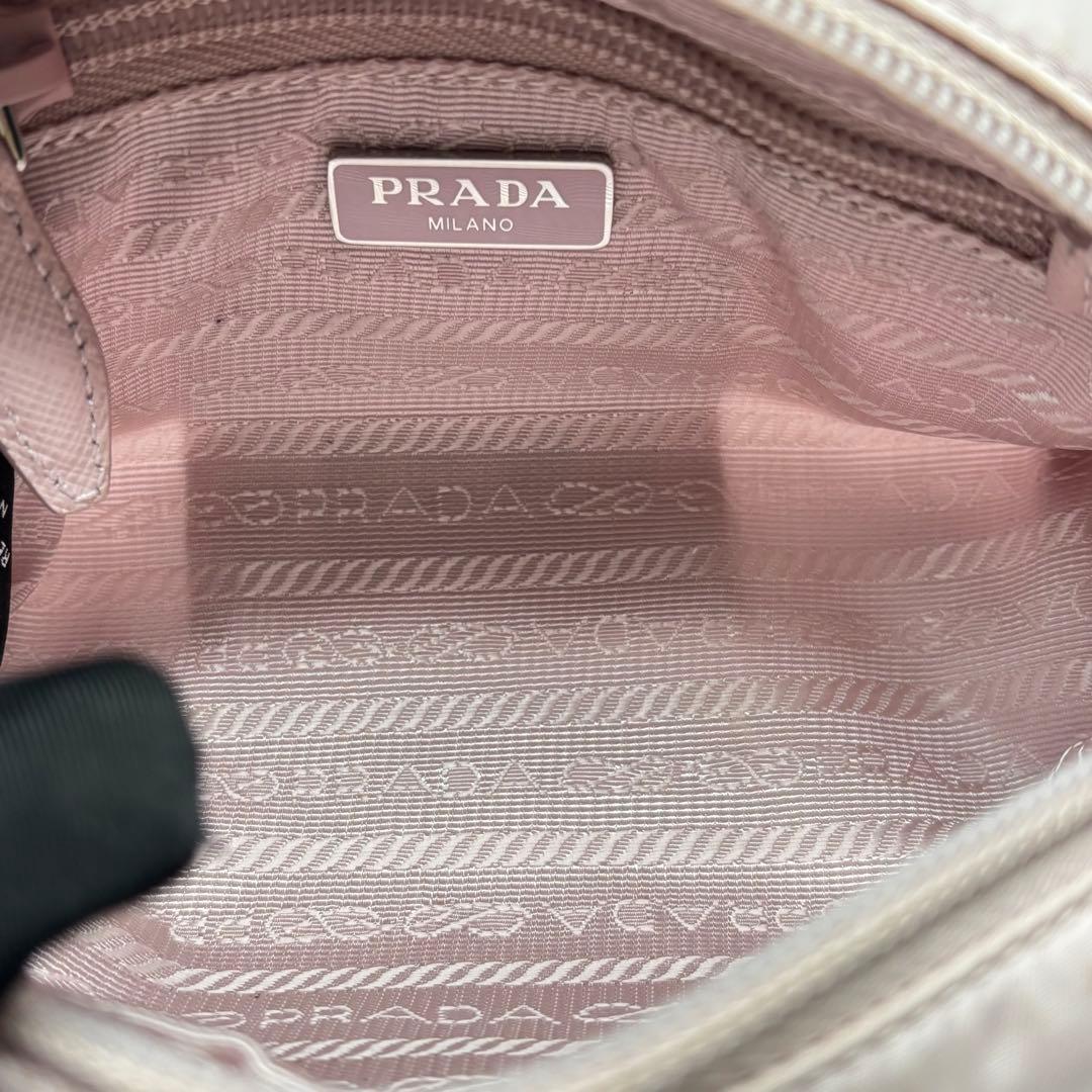 PRADA プラダ ピンク ナイロン ポーチ 三角プレート