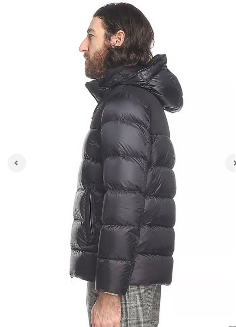 【美品】Herno【ヘルノ】素材切り替えダウン　フード脱着可能　サイズ46 黒