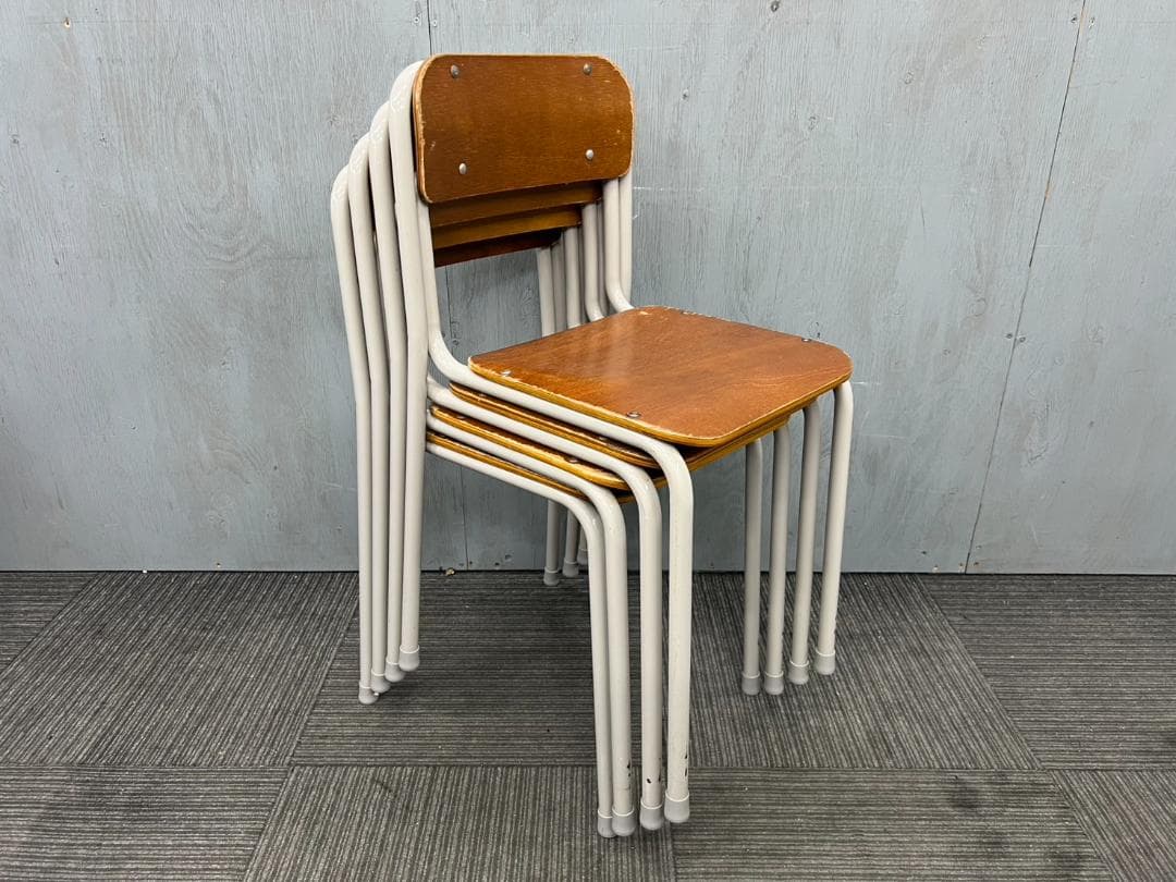 538◇格安配送地域あり◇コクヨ製◇学童机・椅子4組(旧