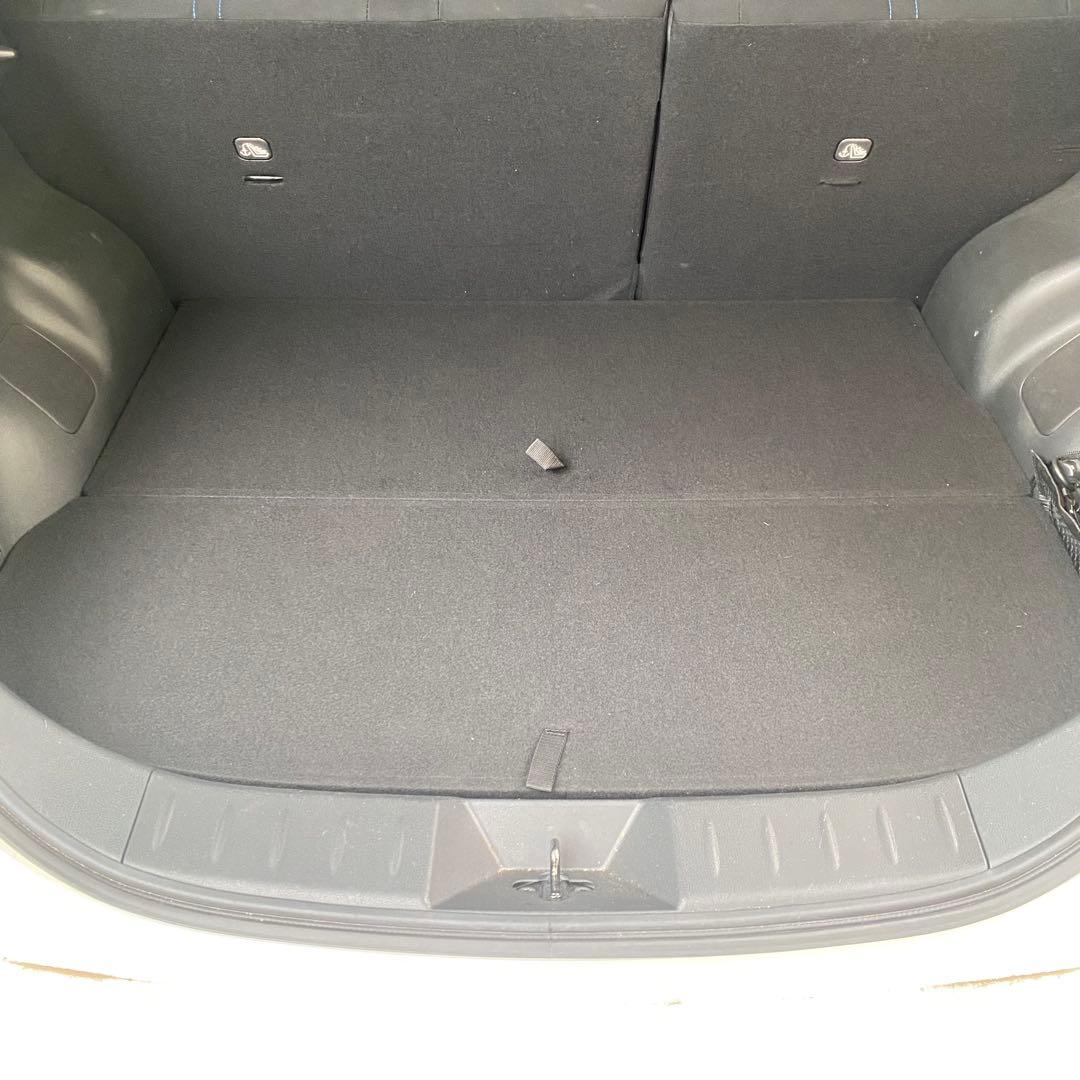 日産リーフ　純正　ラゲッジアンダーボックス　天板2枚