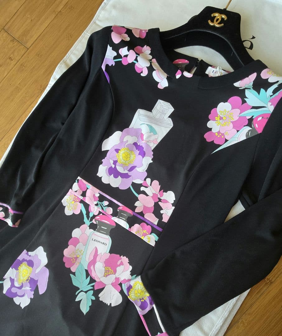 LEONARD レオナール　パフューム柄　ワンピース　花柄