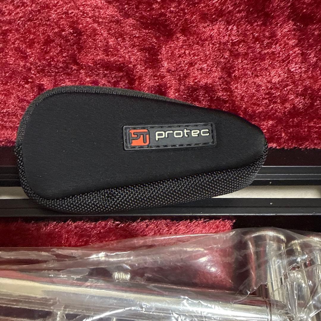 YAMAHA YTR1335トランペット マウスピース付き