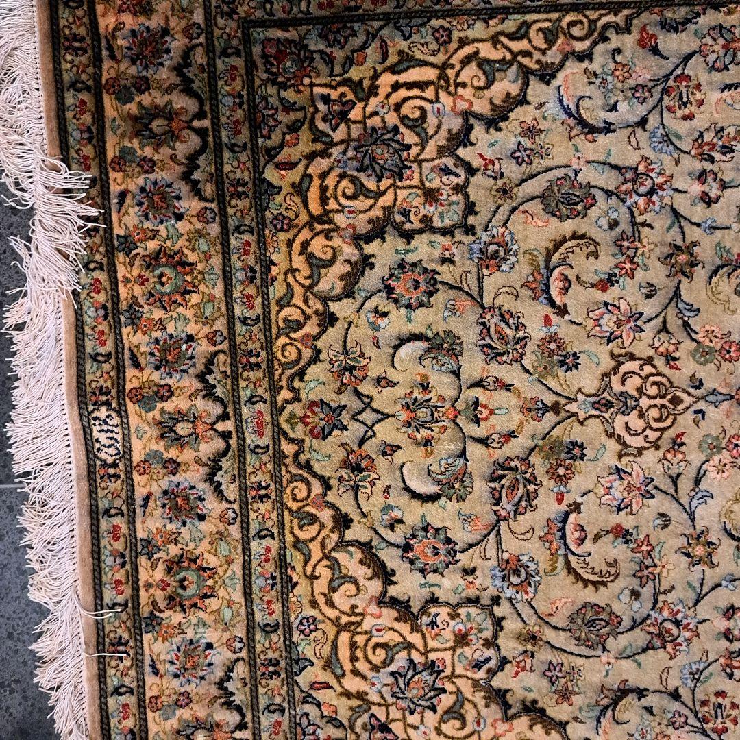 ペルシャ絨毯　100万ノット　シルク100%