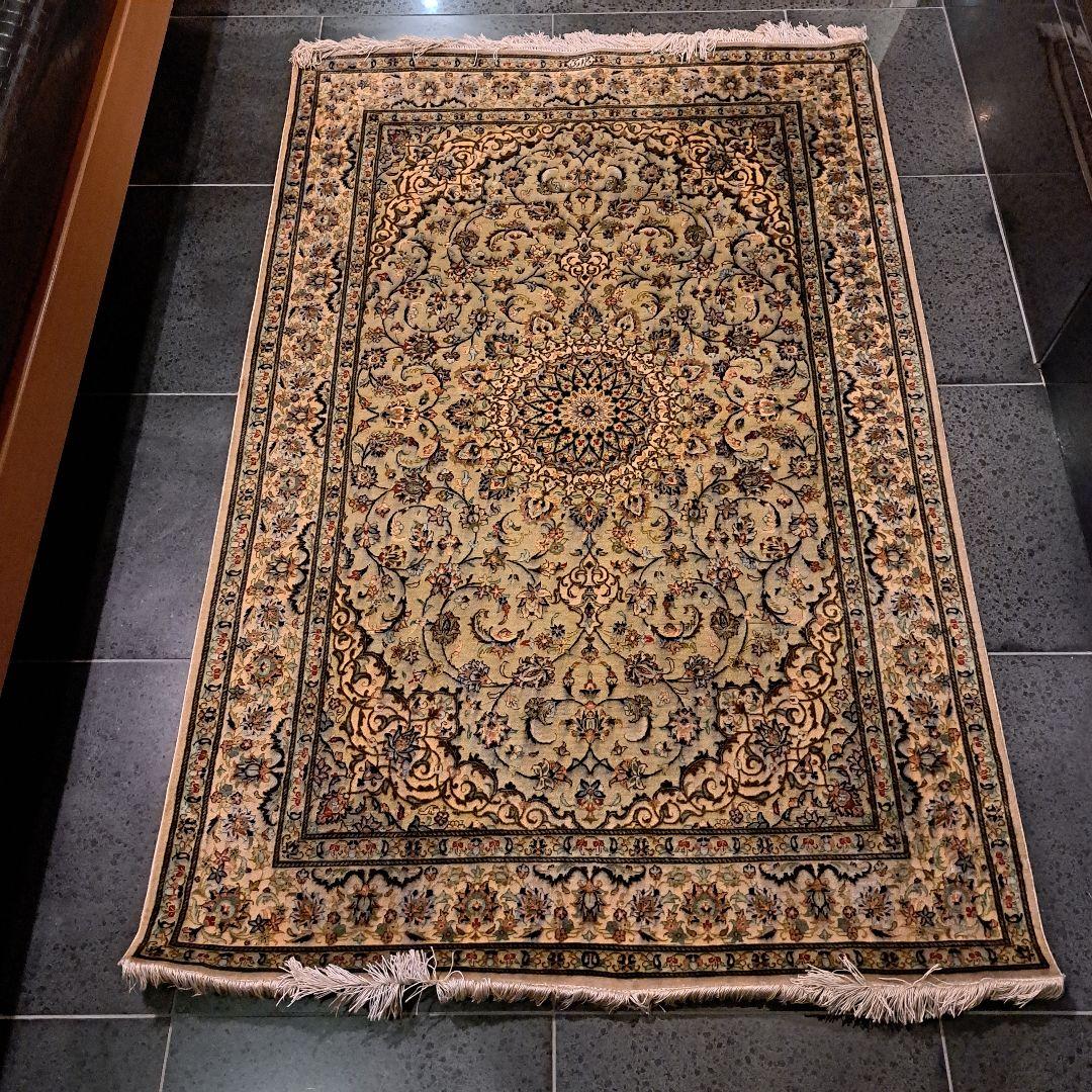 ペルシャ絨毯　100万ノット　シルク100%