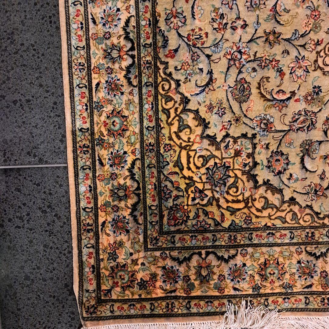 ペルシャ絨毯　100万ノット　シルク100%