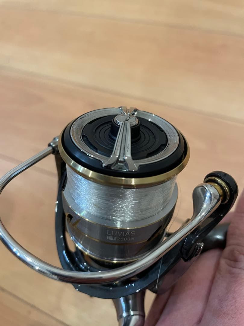 20ルビアスFC LT2500S-XH スピニングリール