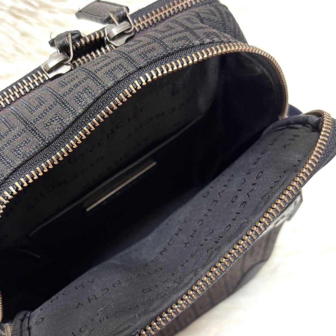 【美品】GIVENCHY メンズ ショルダーバッグ 4Gロゴ ブラック