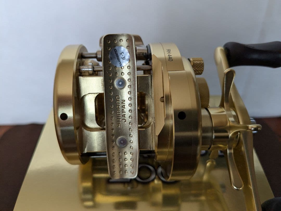 美品‼️カルカッタコンクエスト200　シマノ